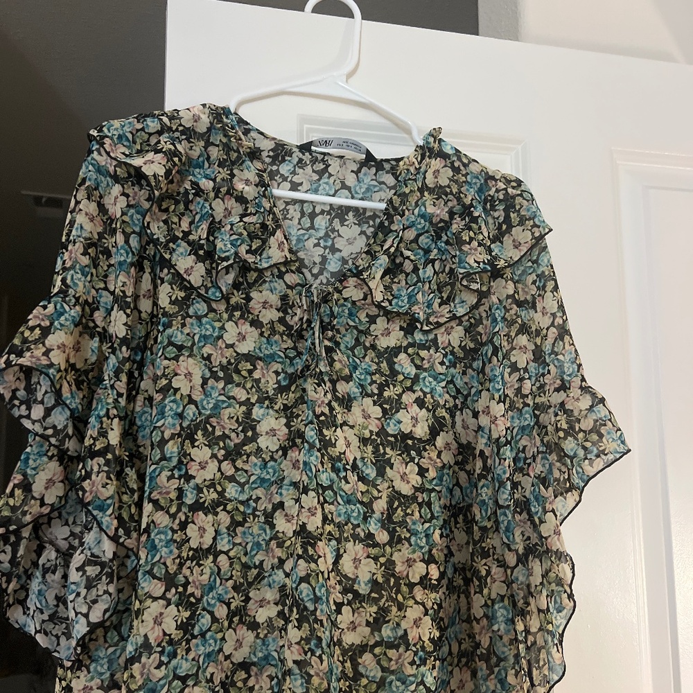 Zara top size S